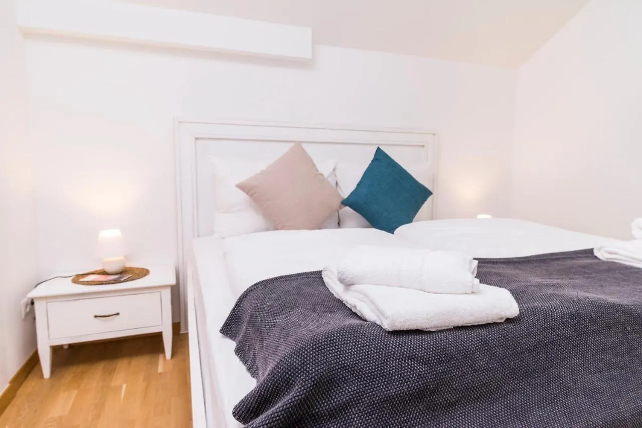 Rennweg Rooftop By Welcome2Vienna Apartment